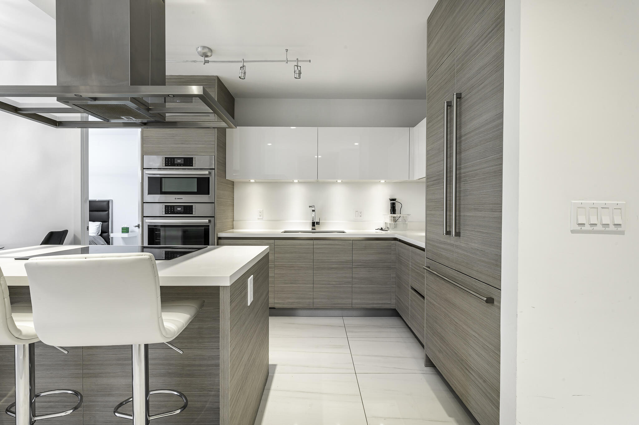 TOWER 155 - Residential Lease