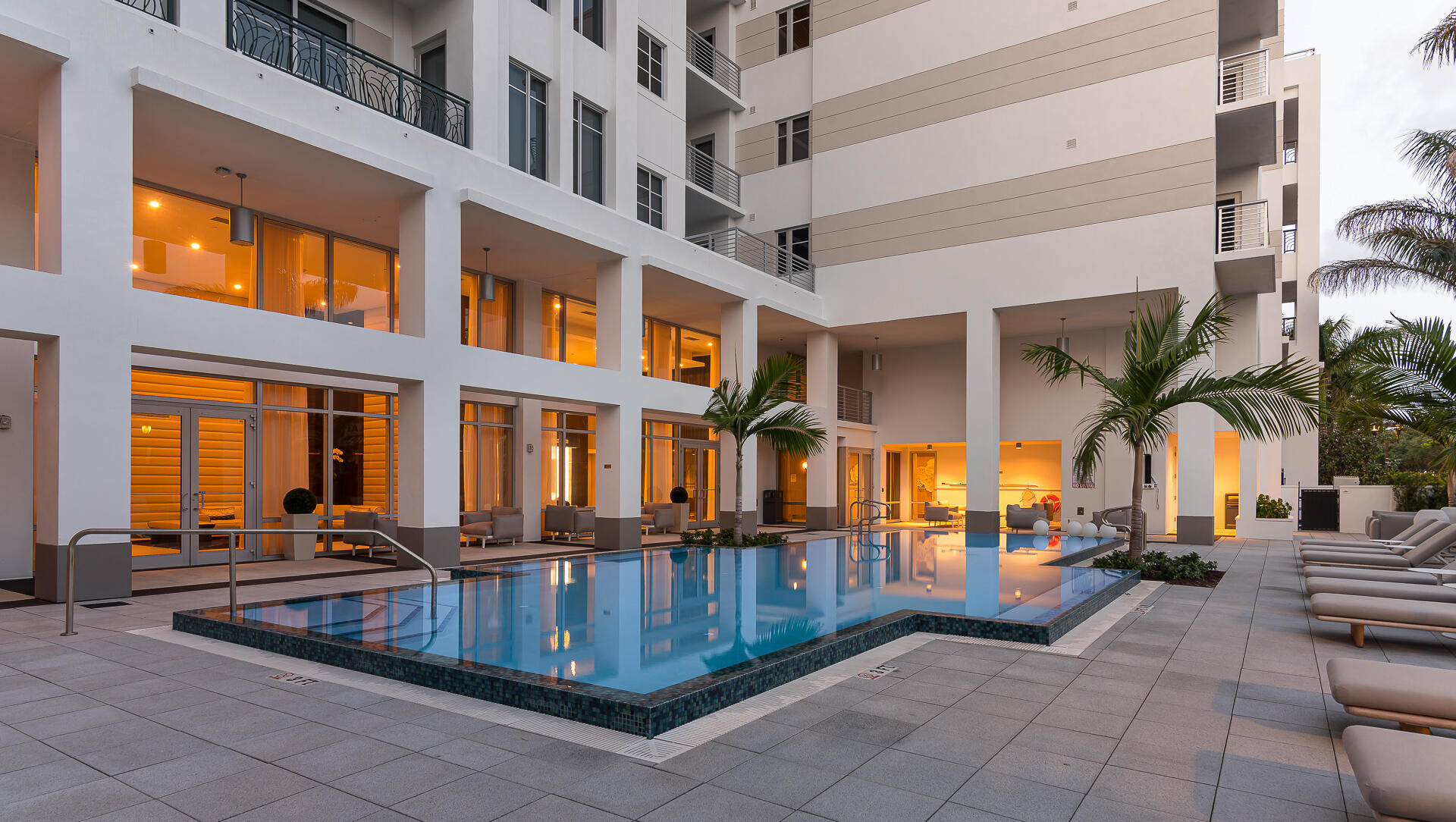 TOWER 155 - Residential Lease