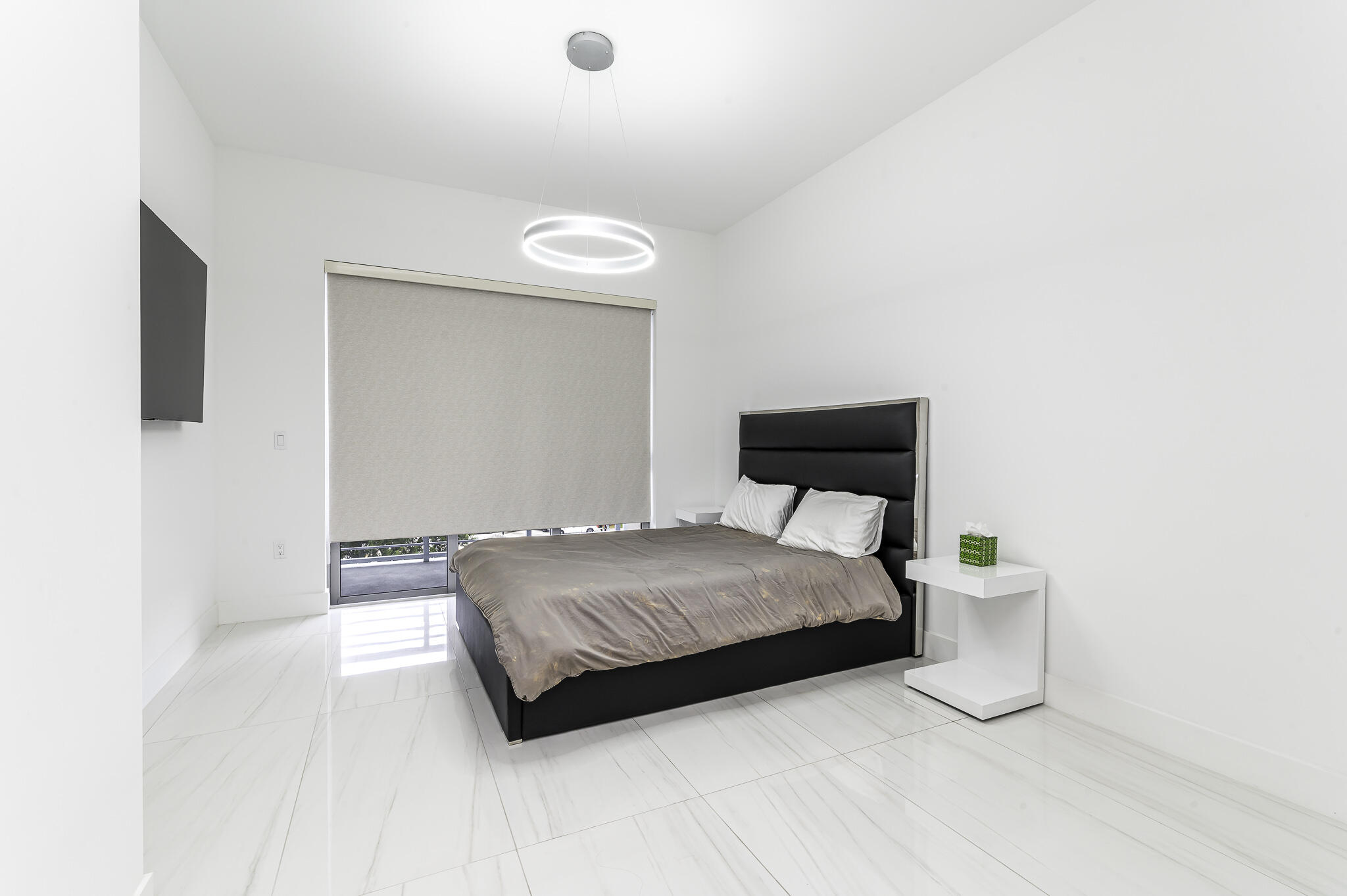 TOWER 155 - Residential Lease