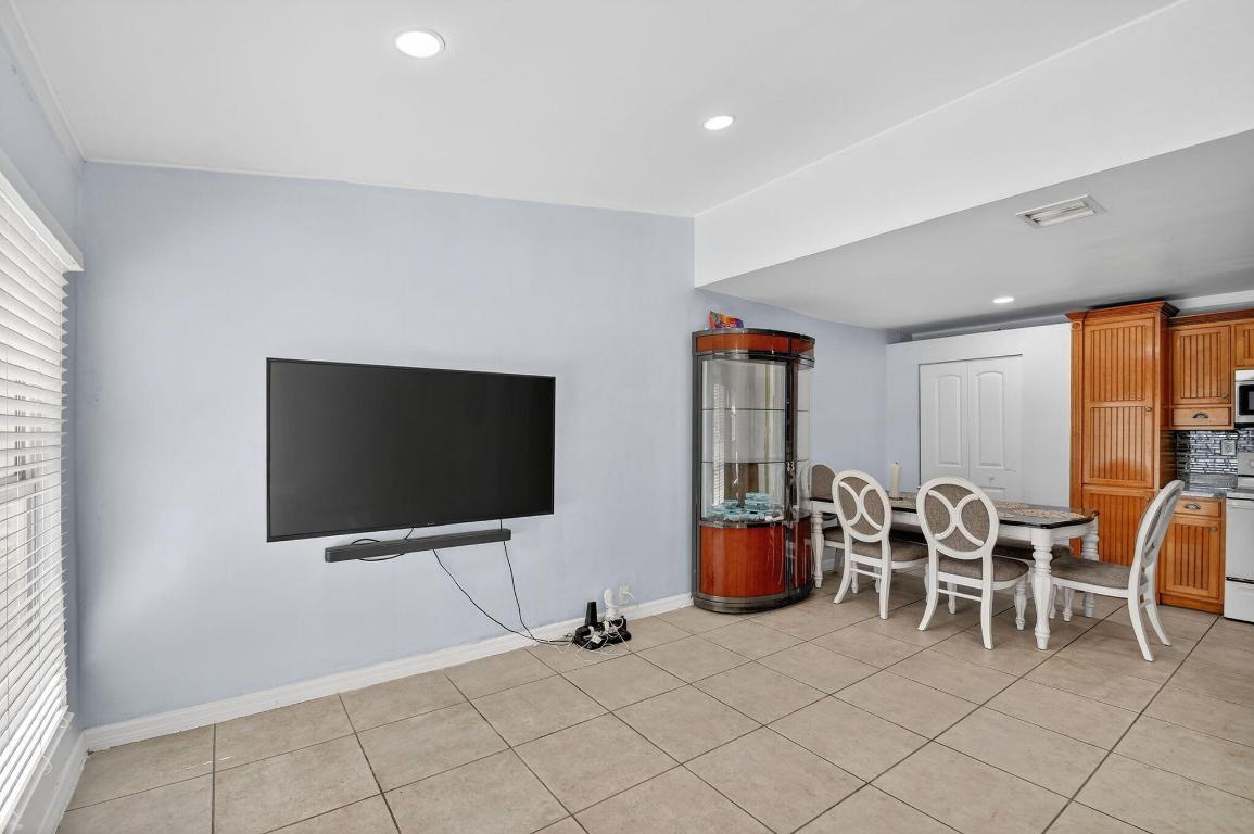 WEST PARK - Residential Income