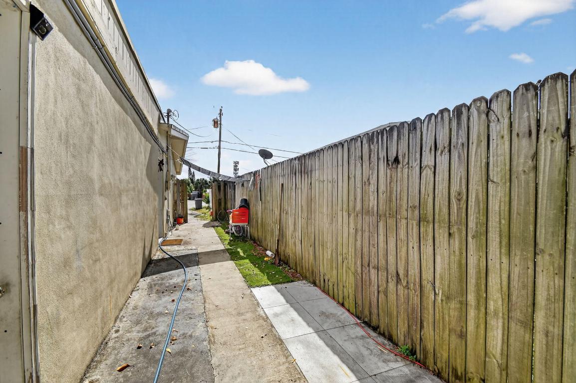 WEST PARK - Residential Income