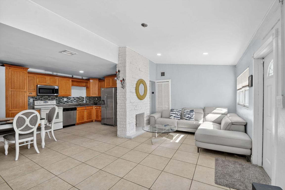 WEST PARK - Residential Income