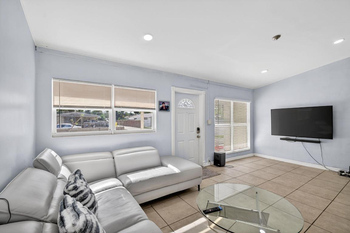 WEST PARK - Residential Income