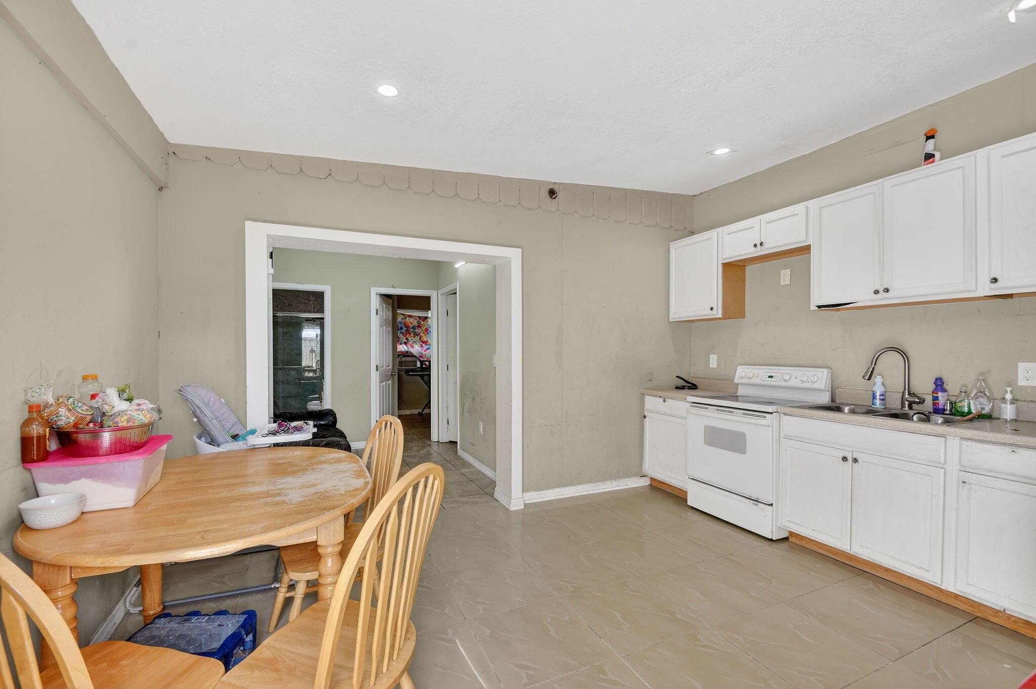 WEST PARK - Residential Income