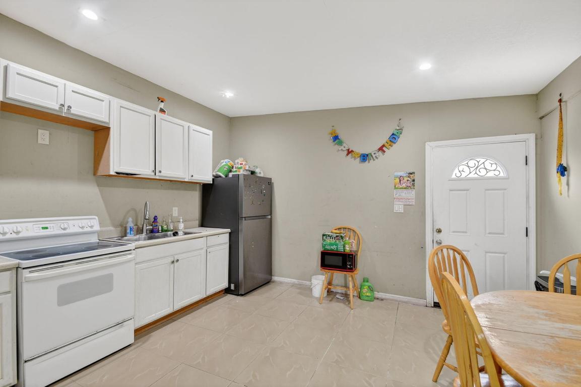 WEST PARK - Residential Income