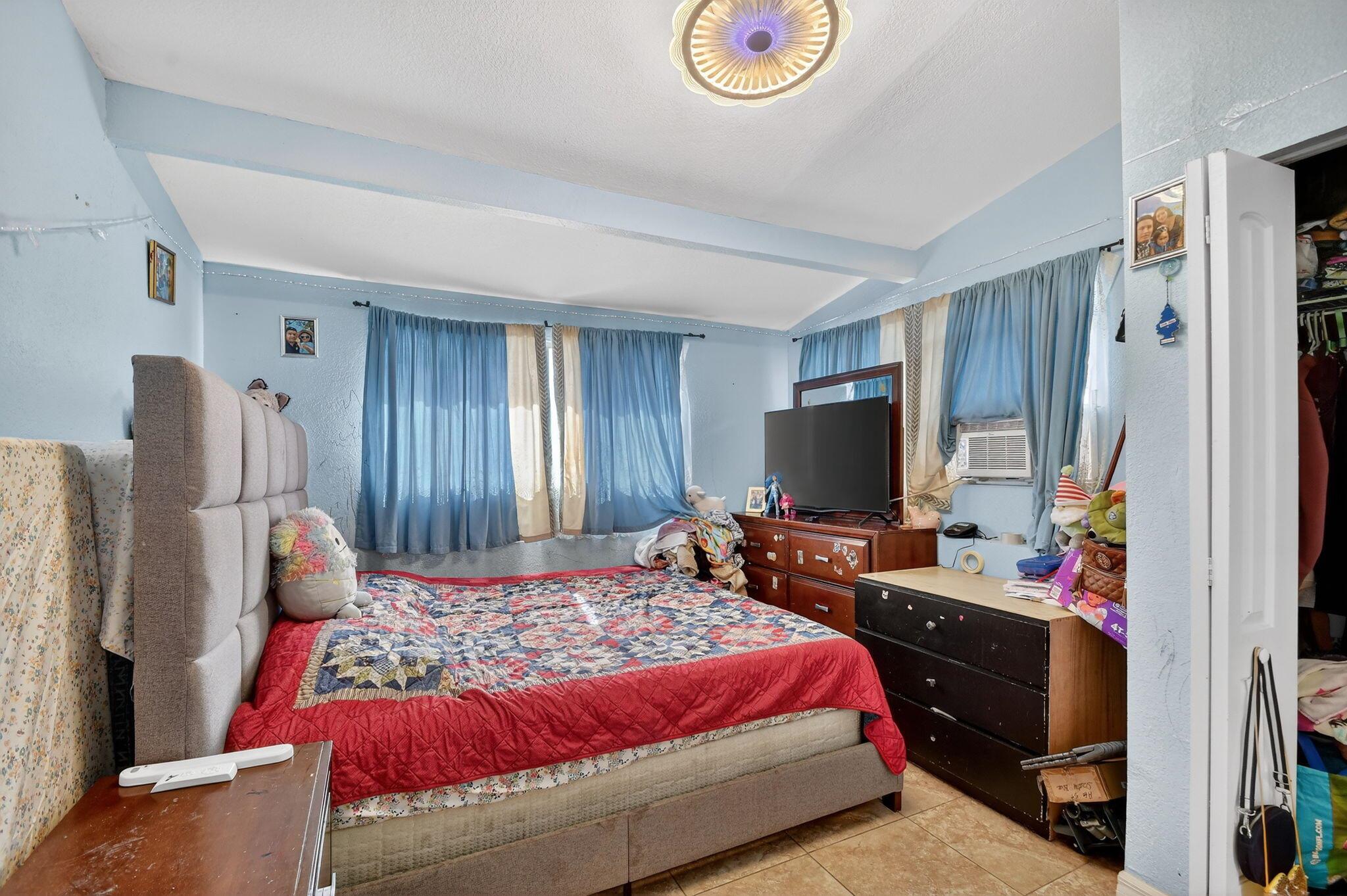 WEST PARK - Residential Income