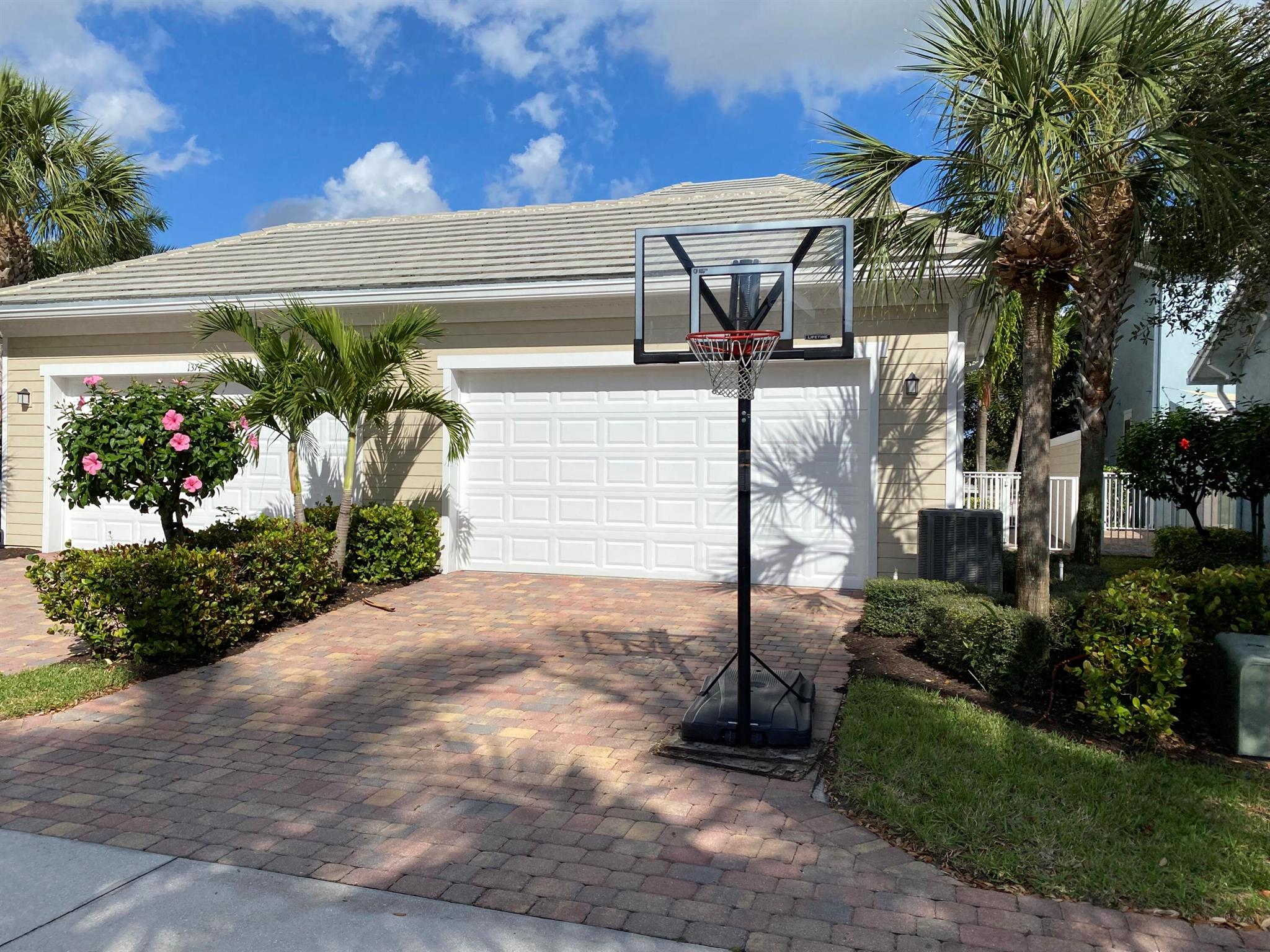 WINDSOR PARK AT ABACOA PL - Residential Lease