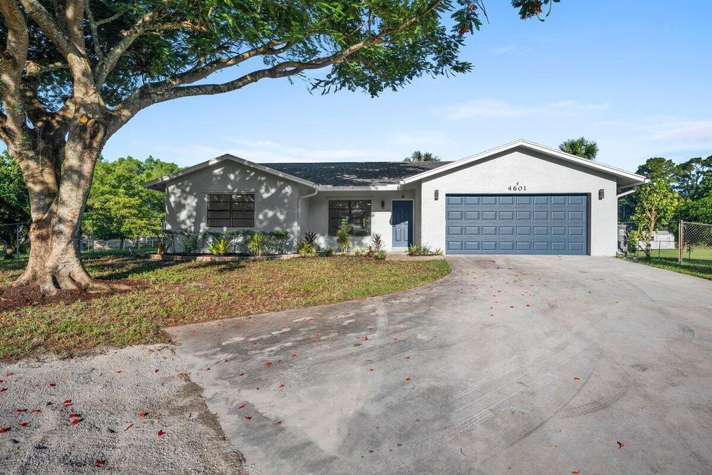 Photo of 4601 121st Terrace, West Palm Beach, FL 33411 (MLS # R11118459)