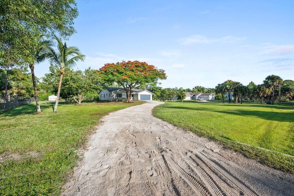 Photo of 4601 121st Terrace, West Palm Beach, FL 33411 (MLS # R11118459)