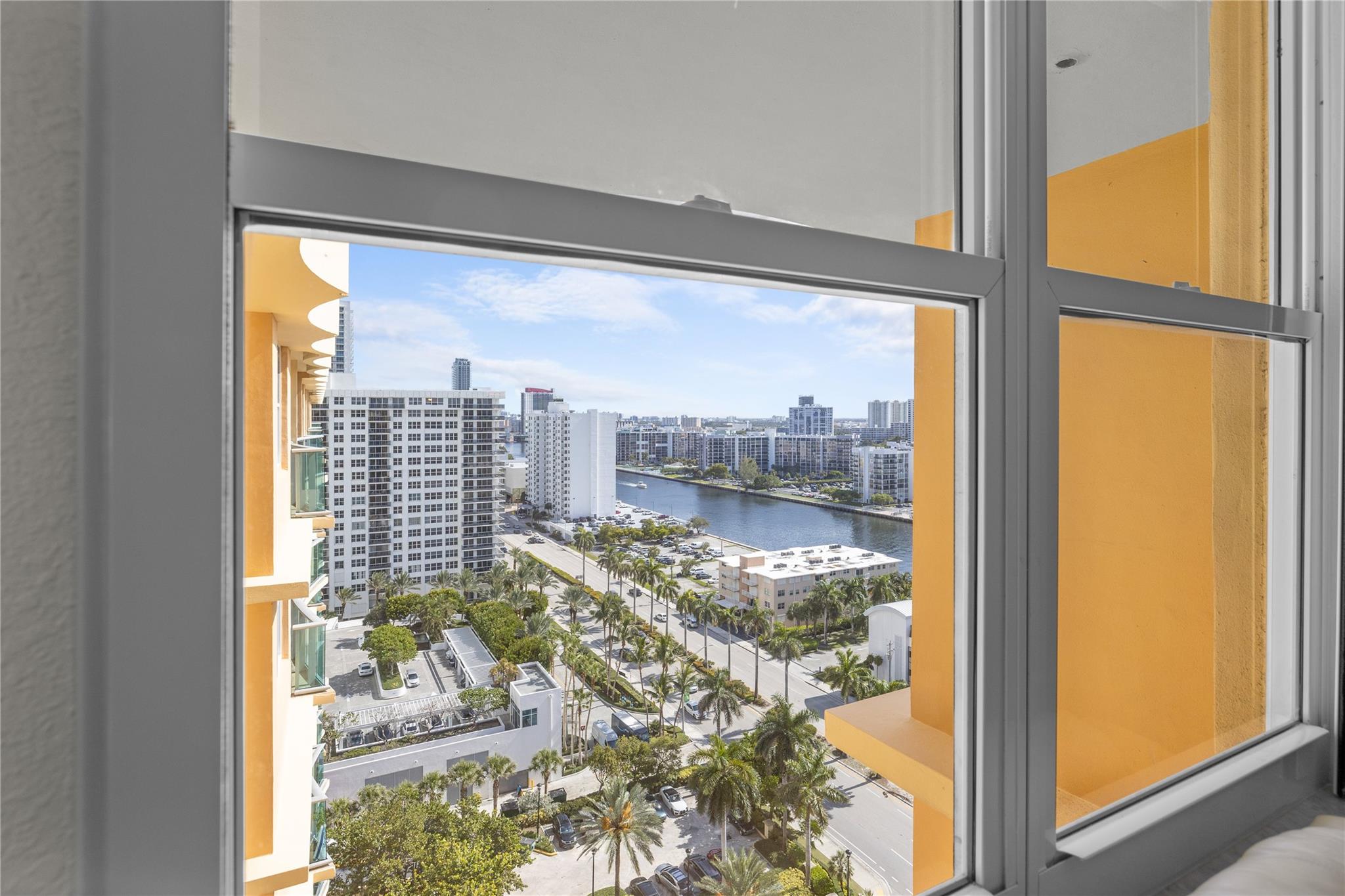 The Wave Condo - Residential Lease