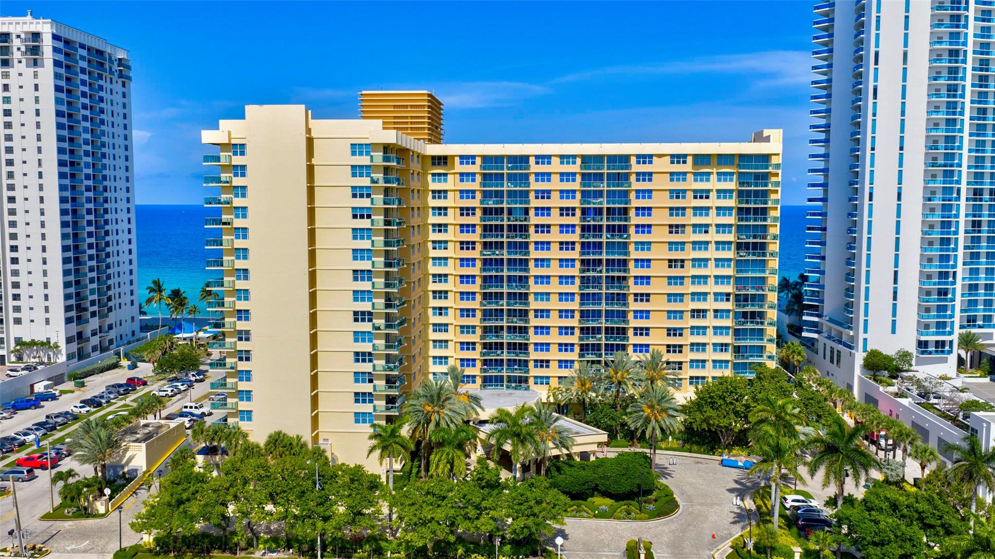 The Wave Condo - Residential Lease
