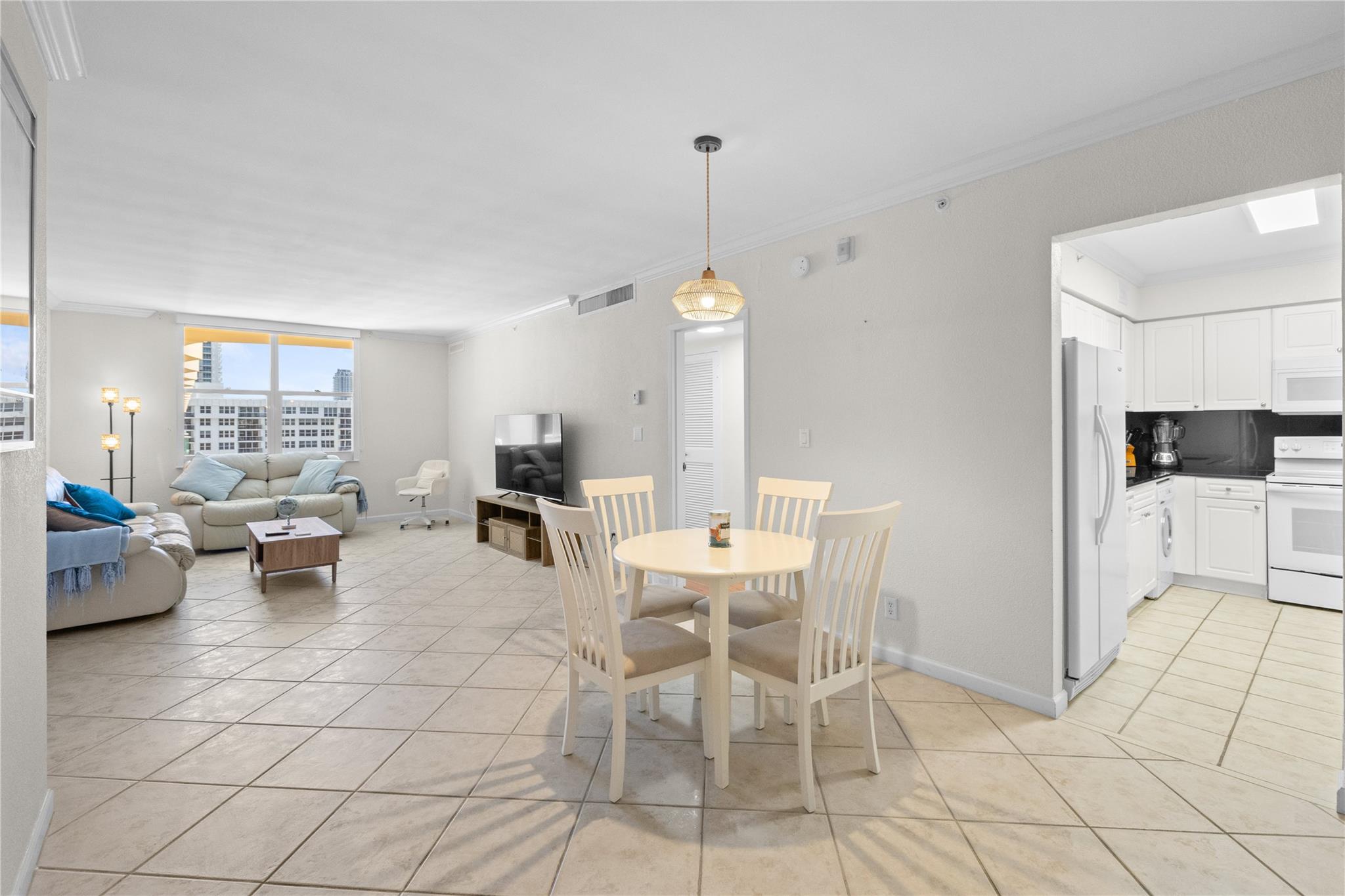 The Wave Condo - Residential Lease