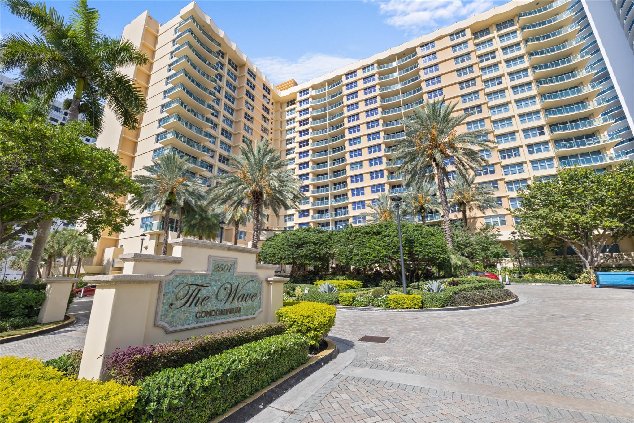 The Wave Condo - Residential Lease