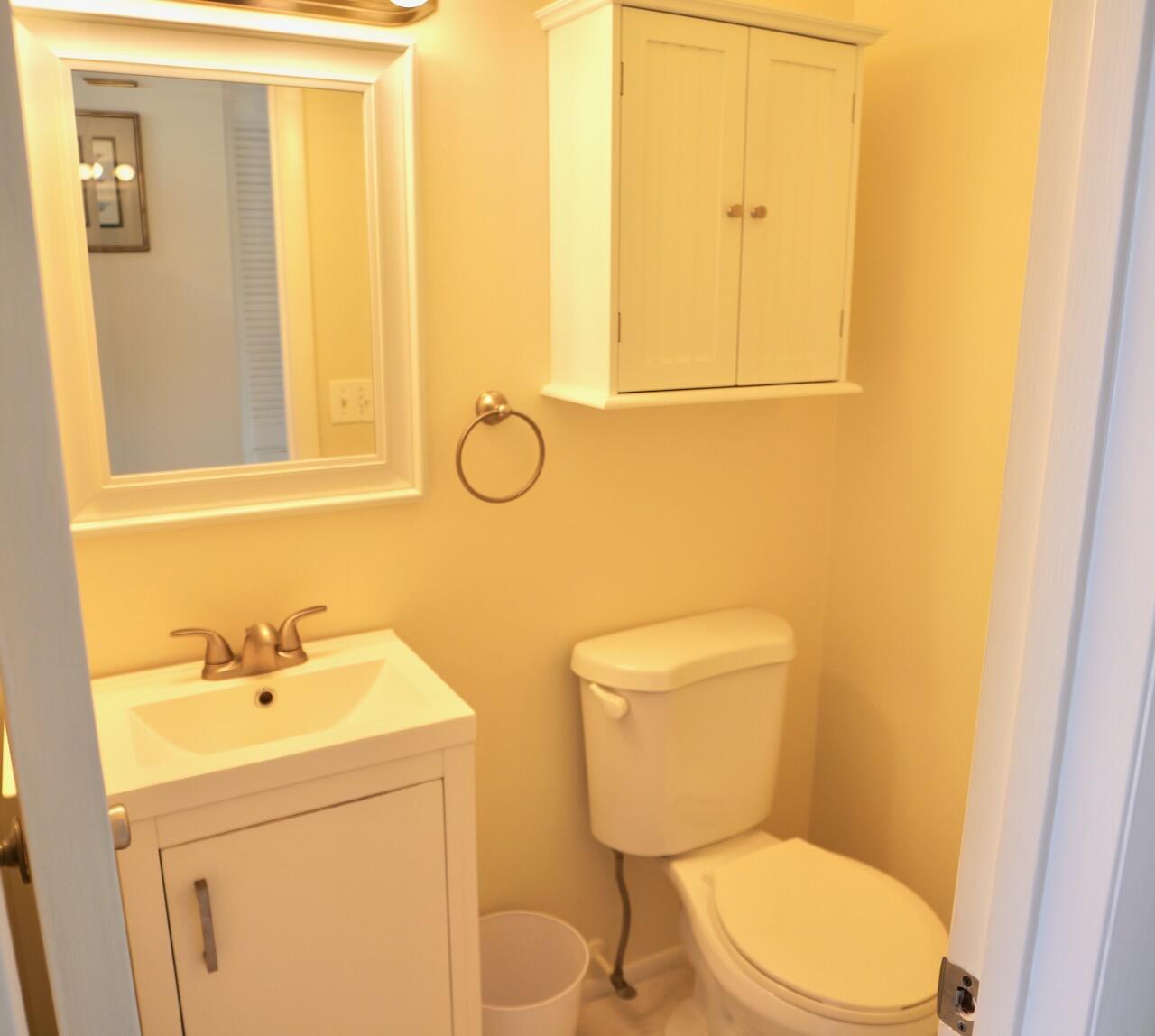 CEDAR POINTE CONDO - Residential Lease