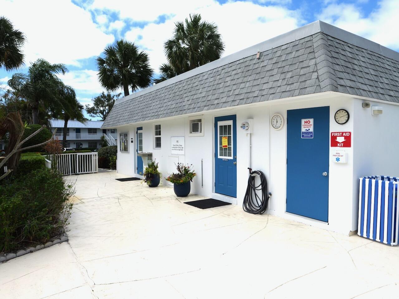 CEDAR POINTE CONDO - Residential Lease