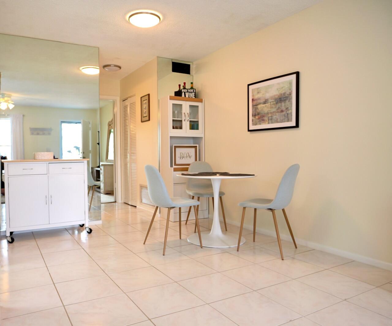 CEDAR POINTE CONDO - Residential Lease