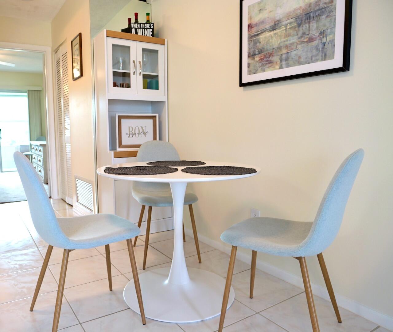 CEDAR POINTE CONDO - Residential Lease
