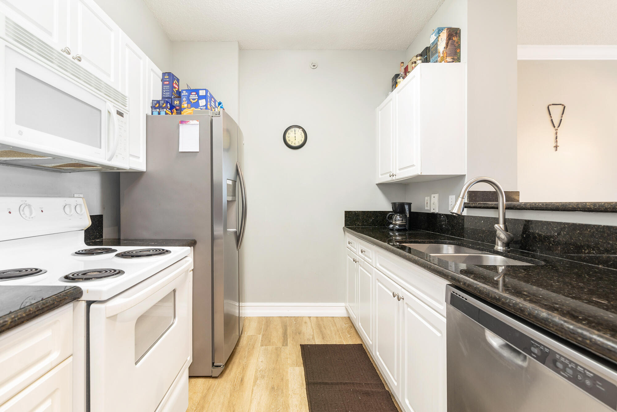 TOWER CONDO AT CITYPLACE - Residential