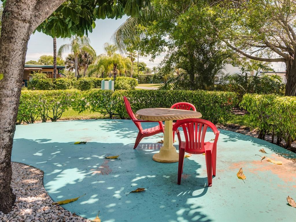 SOUTHEAST PARK CONDO - Residential