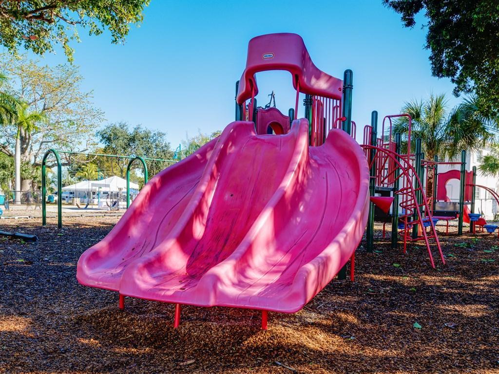 SOUTHEAST PARK CONDO - Residential