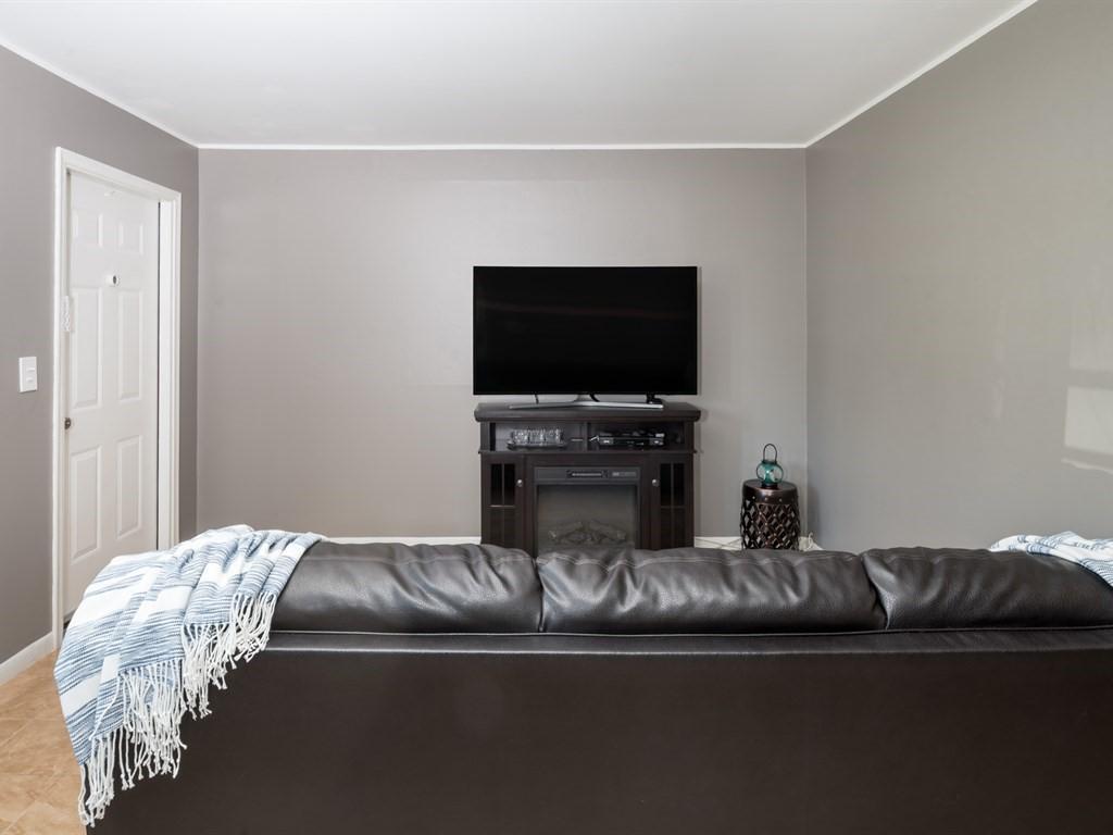 SOUTHEAST PARK CONDO - Residential