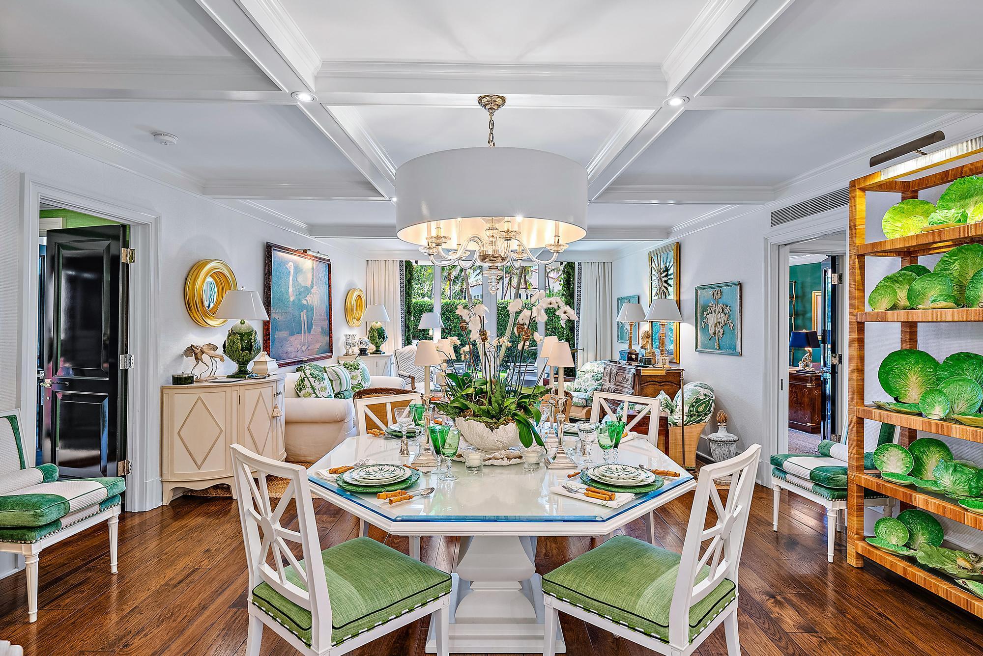 100 Royal Palm Way F1, Palm Beach, FL, 33480/$5,895,000 4 100 Royal Palm Way F1