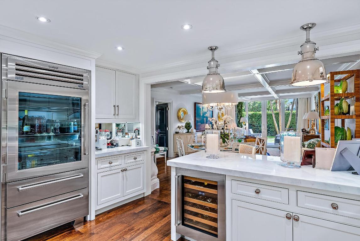 ONE ROYAL PALM WAY CONDO - Residential