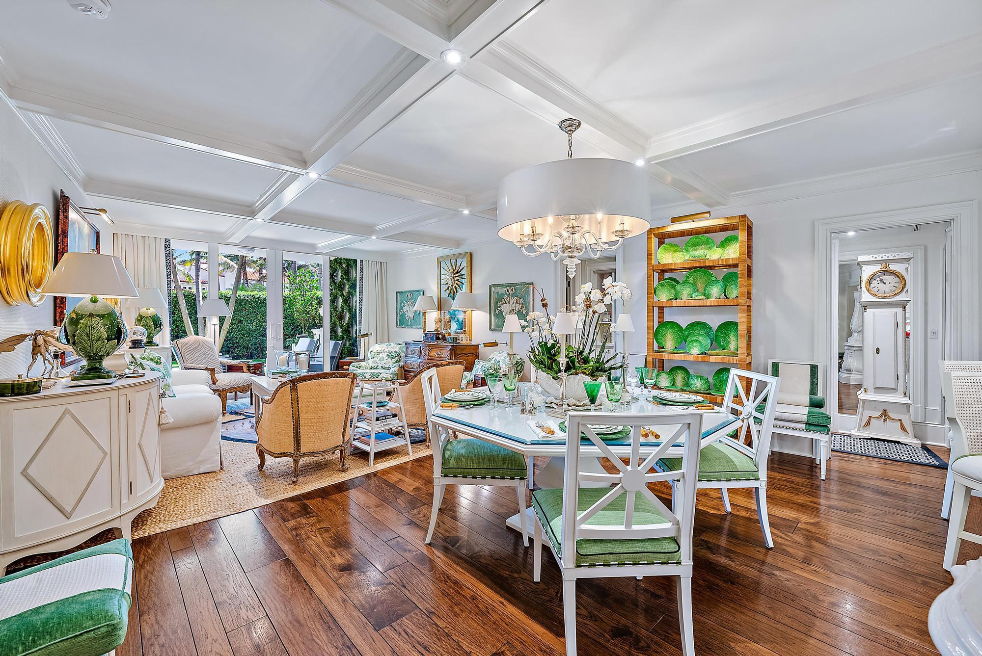 100 Royal Palm Way F1, Palm Beach, FL, 33480/$5,895,000 3 100 Royal Palm Way F1