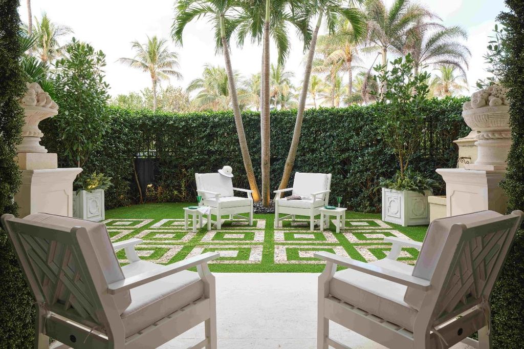 Photo of 100 Royal Palm Way #F1, Palm Beach, FL 33480 (MLS # R11100207)