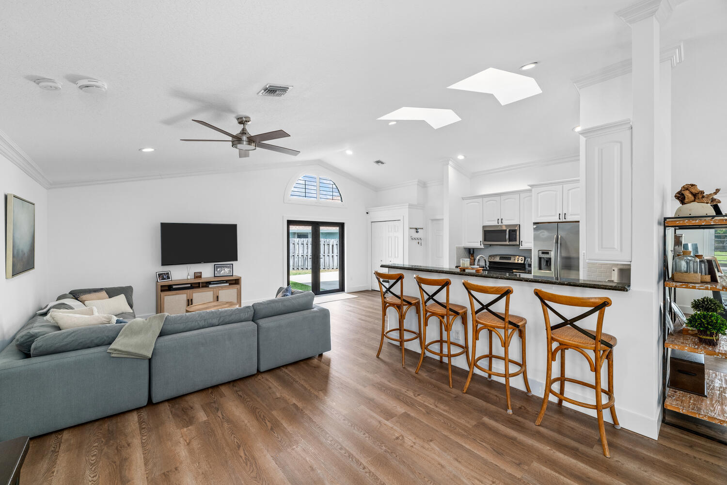 GREENVIEW SHORES NO 2 OF WELLINGTON AS I - Residential