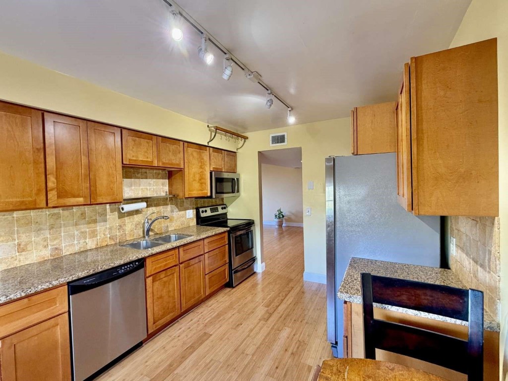 Admirals Port - Residential