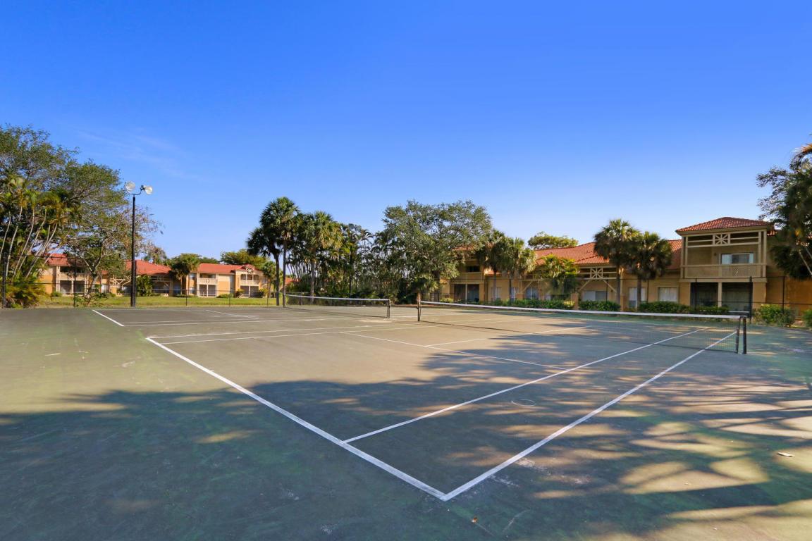 PALM LAKE CONDO - Residential Lease