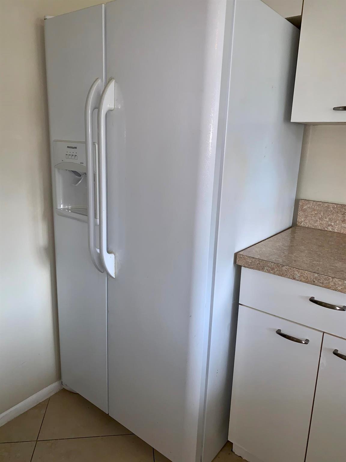 PALM LAKE CONDO - Residential Lease