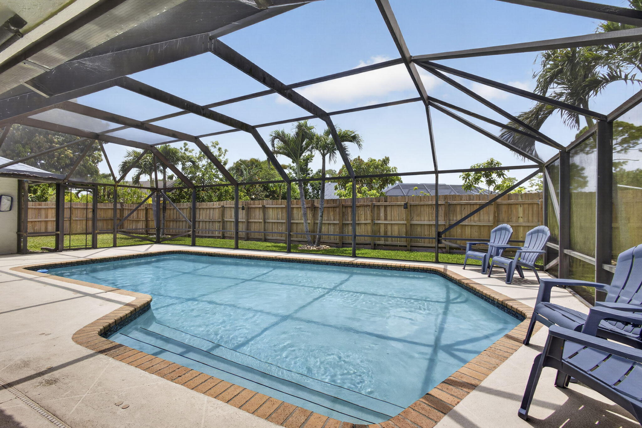 SUGAR POND MANOR OF WELLINGTON - Residential