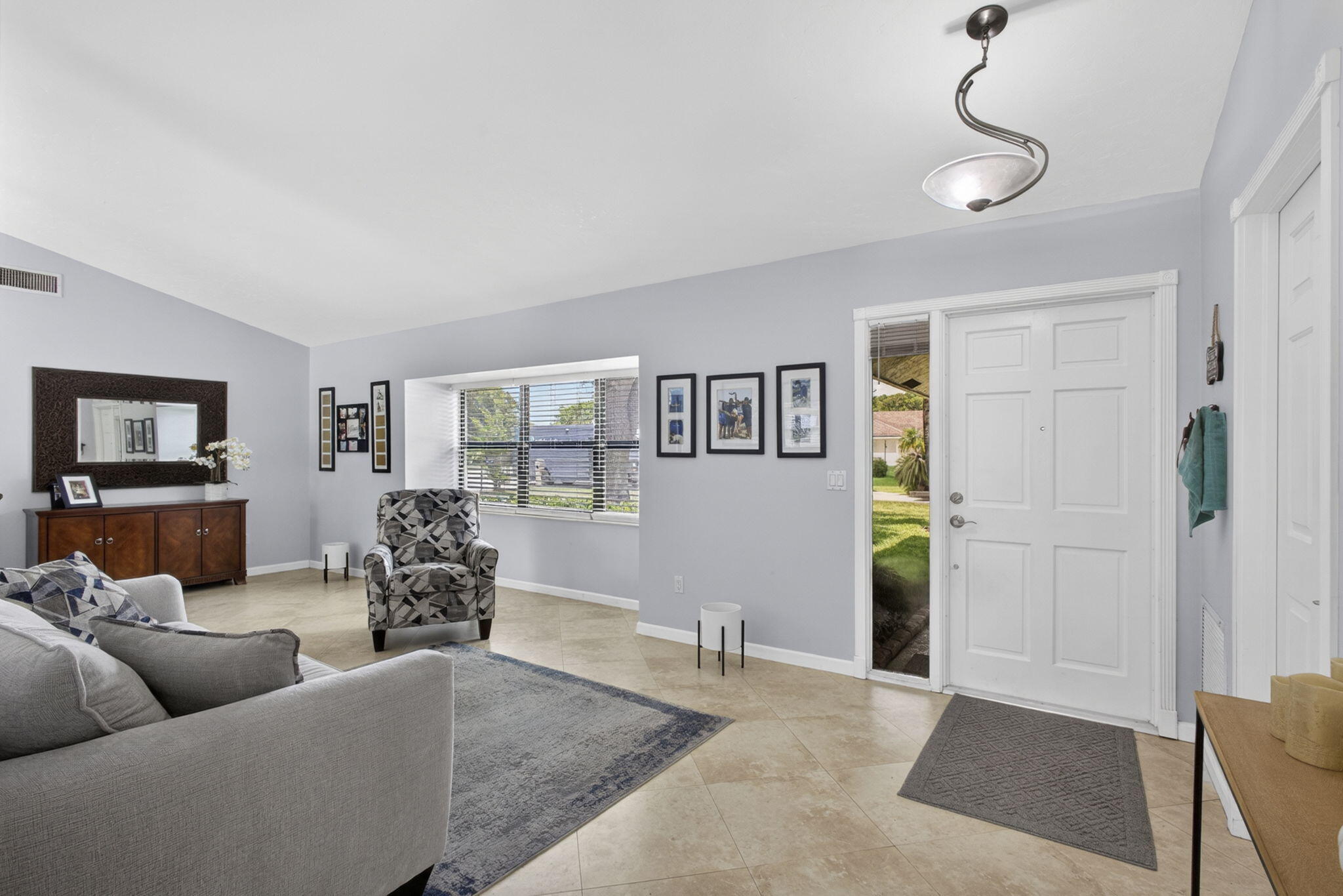 559 Azure Avenue