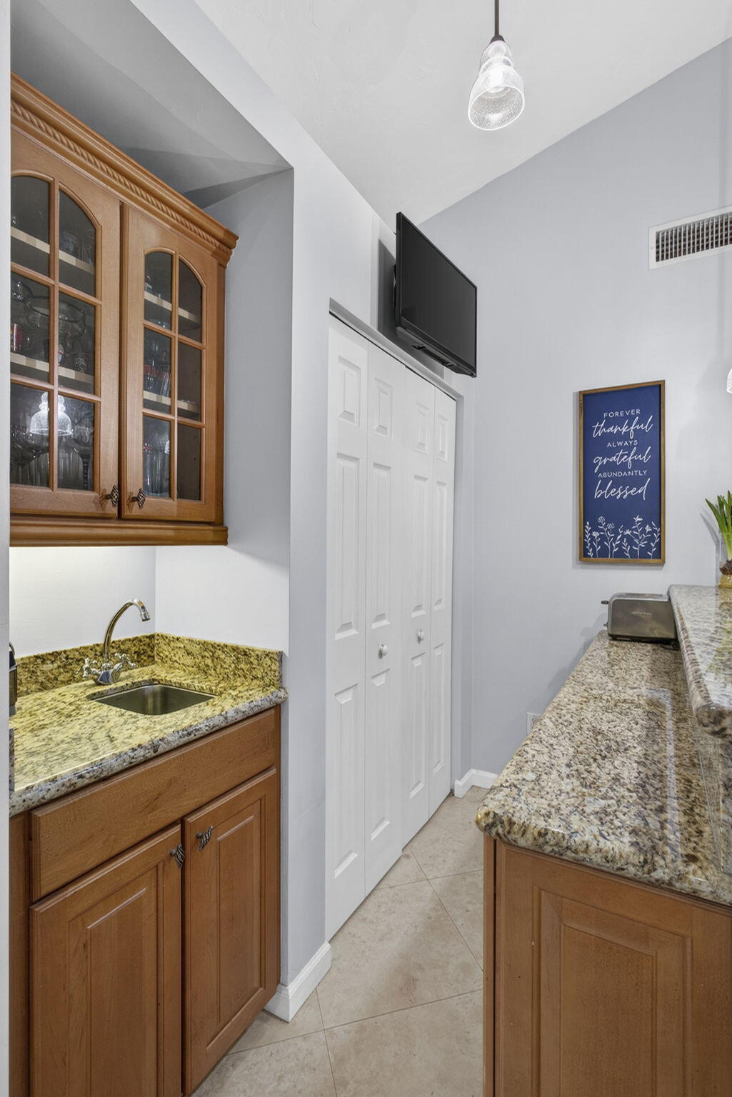 SUGAR POND MANOR OF WELLINGTON - Residential