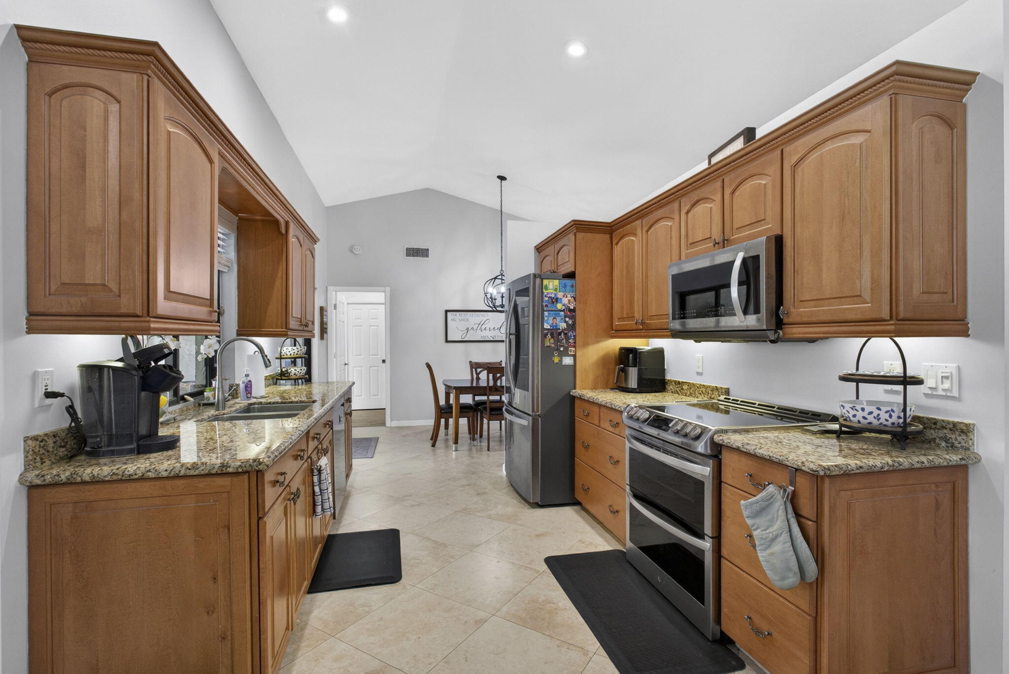 SUGAR POND MANOR OF WELLINGTON - Residential