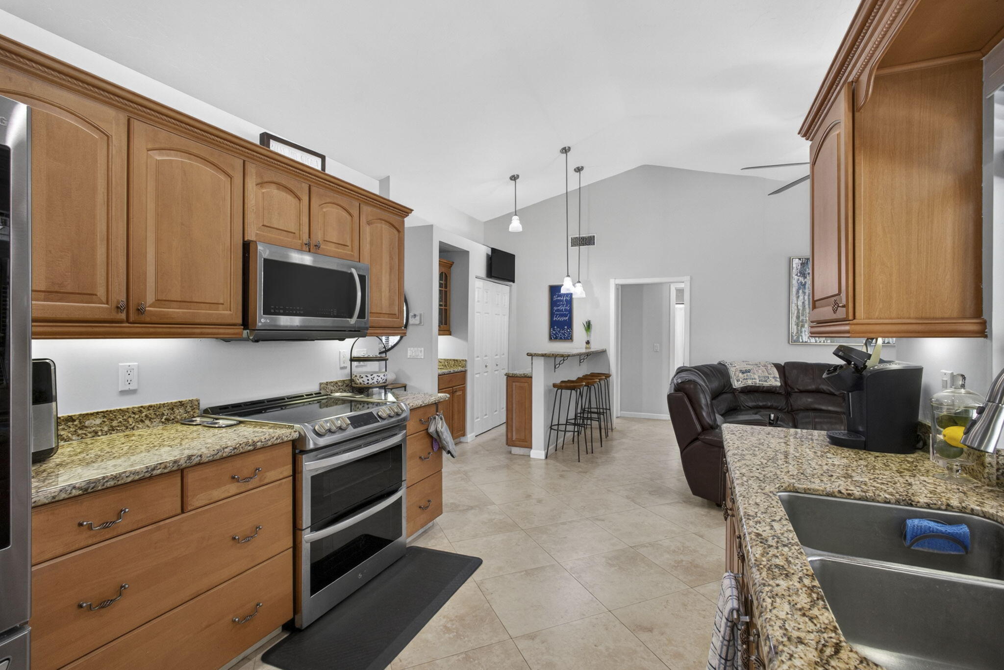 SUGAR POND MANOR OF WELLINGTON - Residential