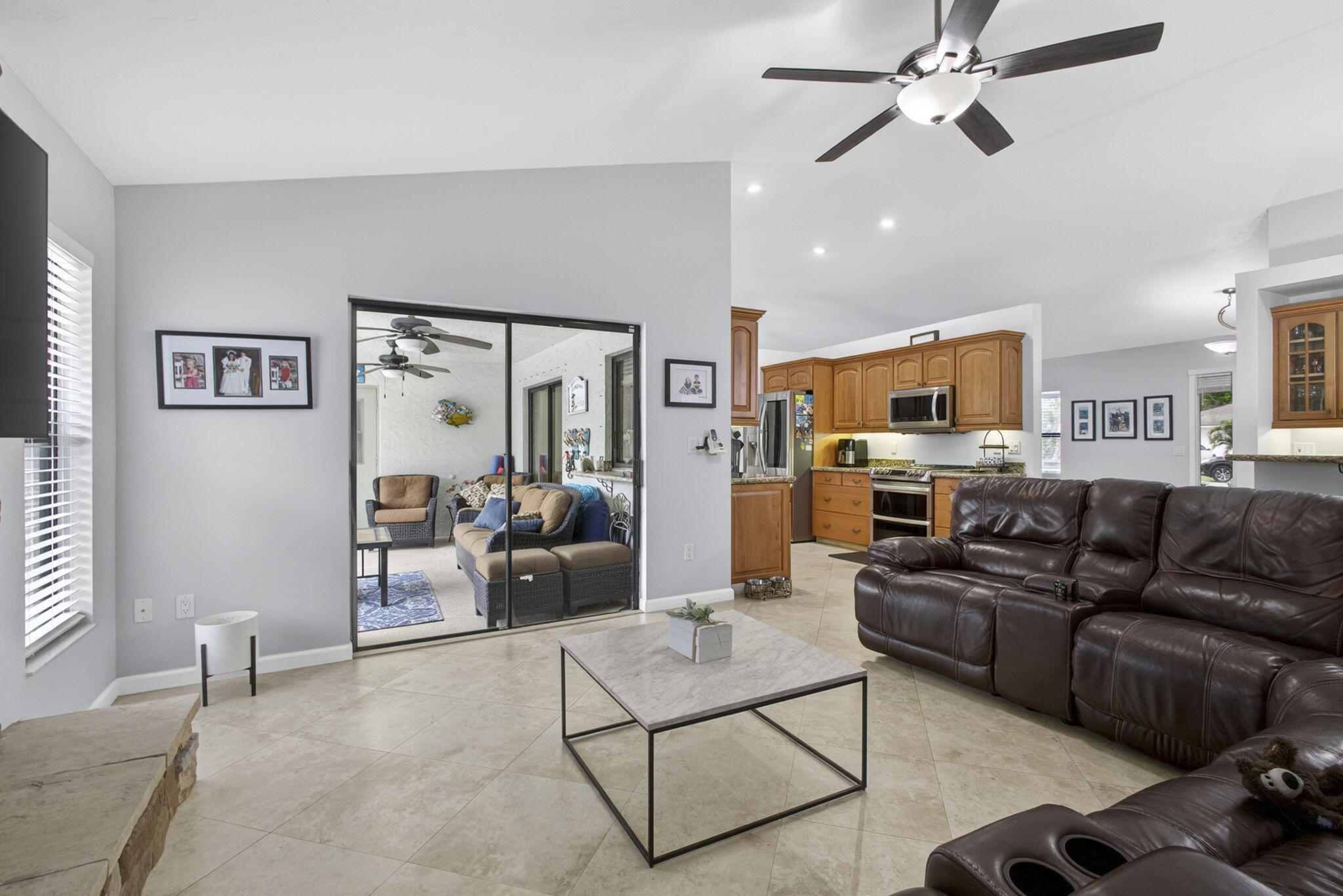 SUGAR POND MANOR OF WELLINGTON - Residential