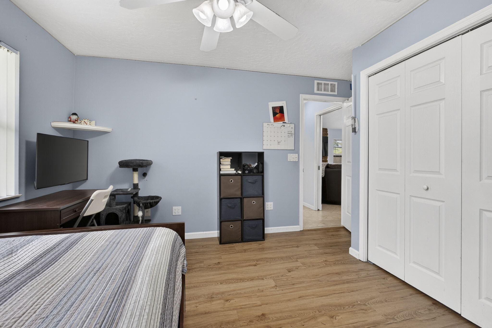 SUGAR POND MANOR OF WELLINGTON - Residential