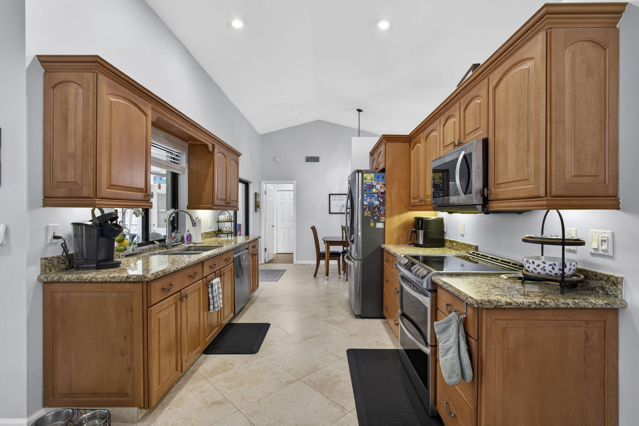 SUGAR POND MANOR OF WELLINGTON - Residential