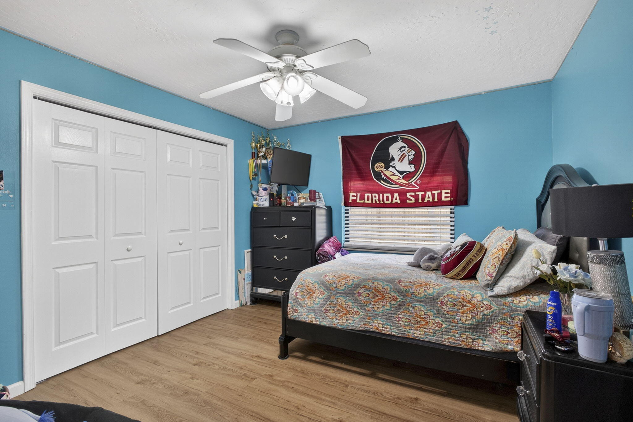 SUGAR POND MANOR OF WELLINGTON - Residential