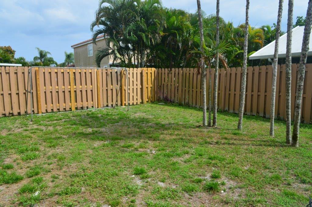 Port Cayman /Lakes at Boca - Residential