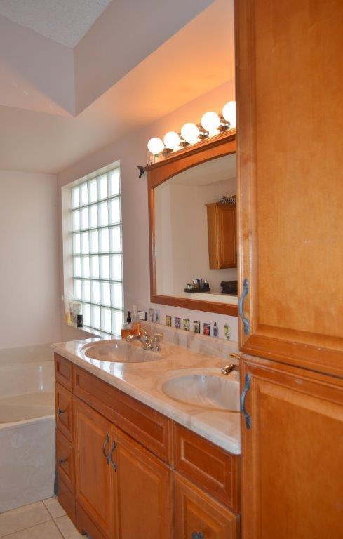 Port Cayman /Lakes at Boca - Residential