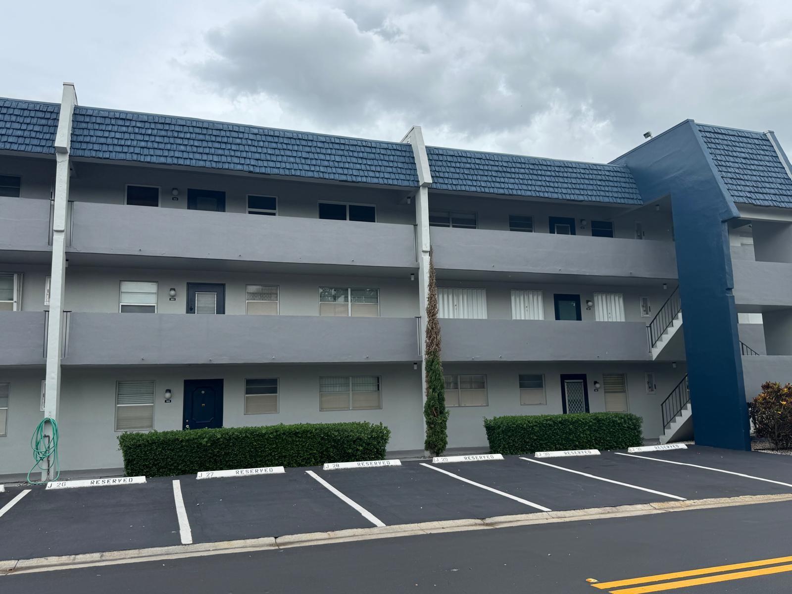 Oriole Golf & Tennis Club - Residential Lease