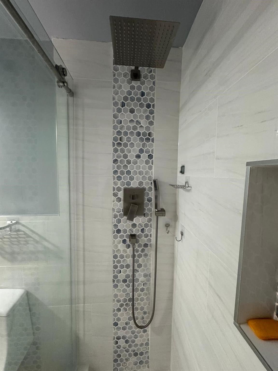 Oriole Golf & Tennis Club - Residential Lease