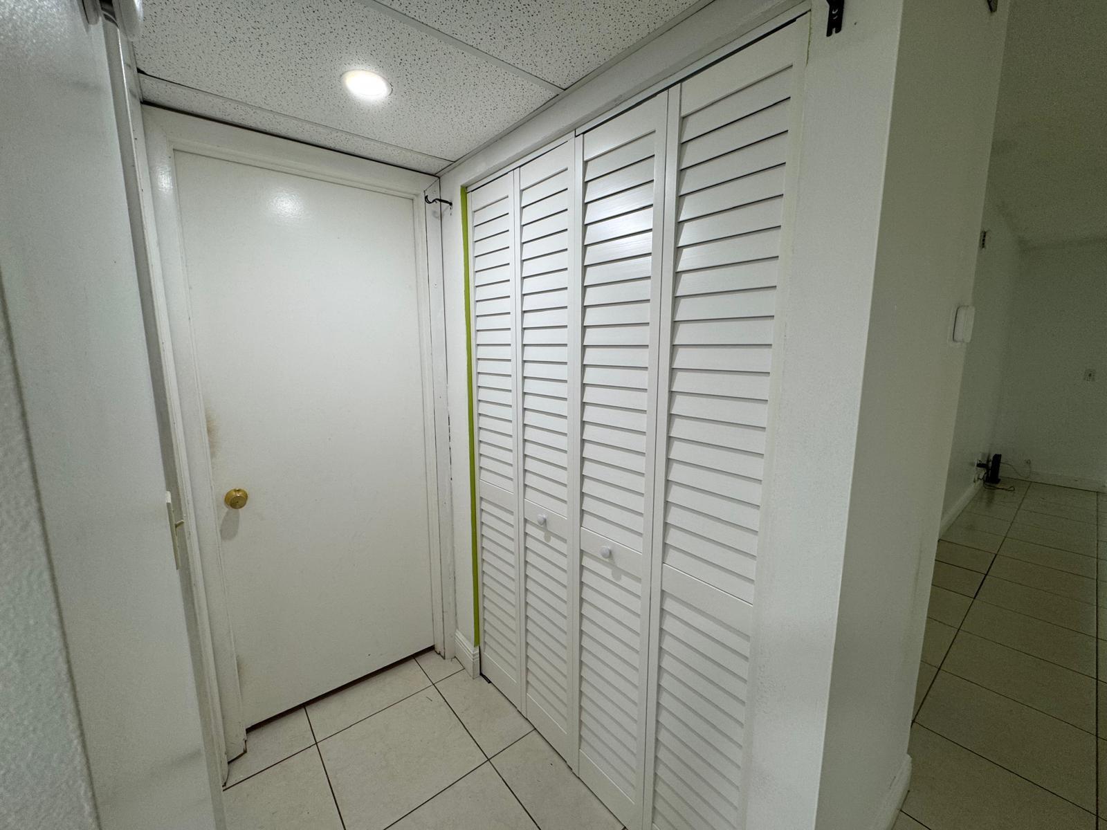 Oriole Golf & Tennis Club - Residential Lease