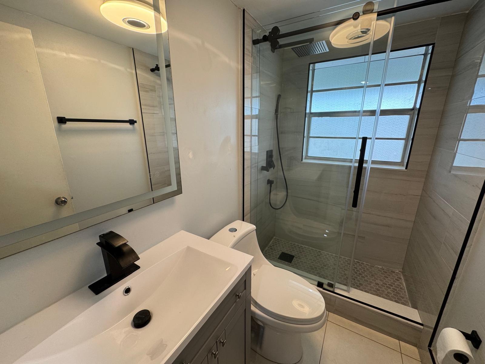 Oriole Golf & Tennis Club - Residential Lease