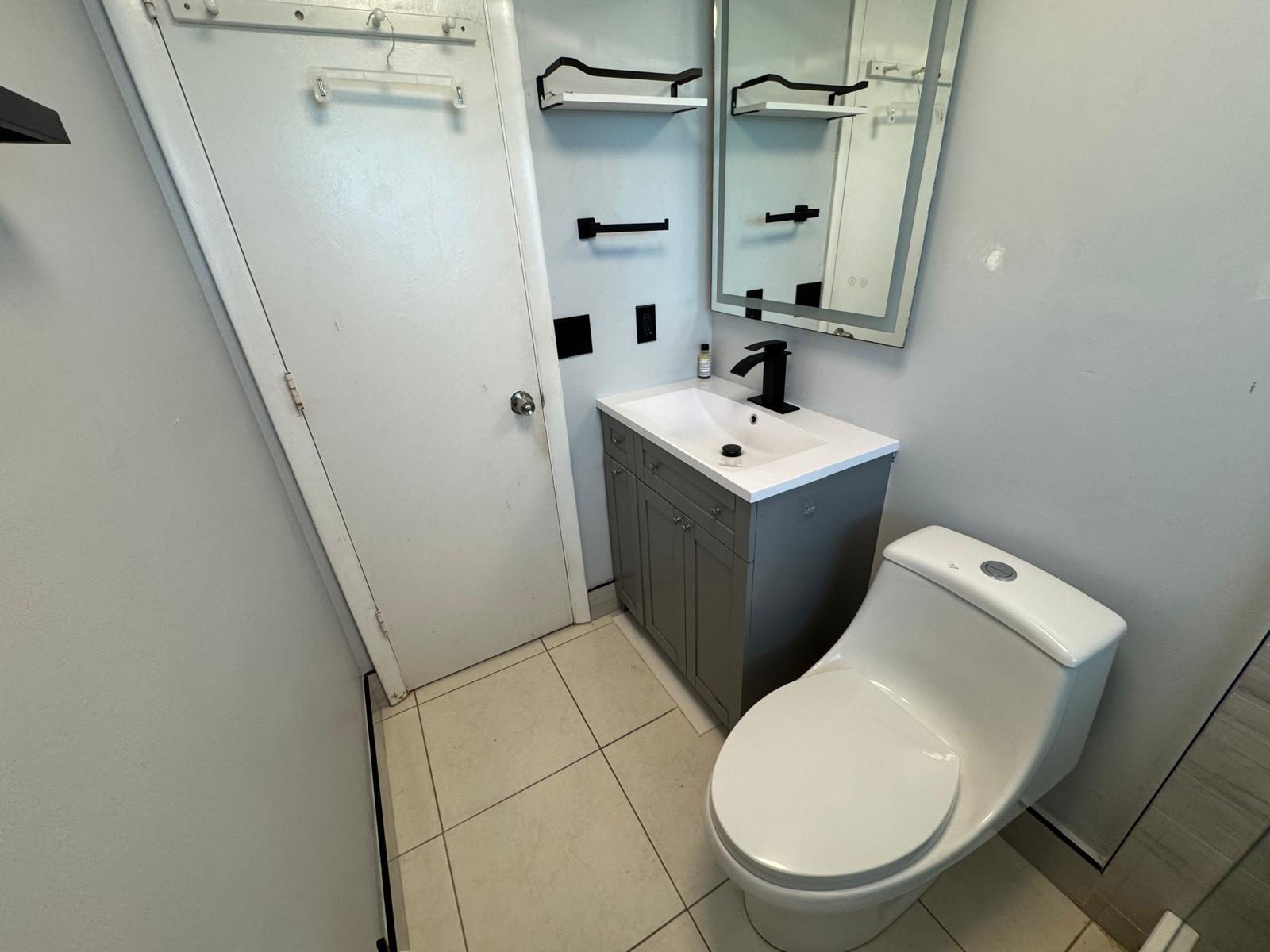 Oriole Golf & Tennis Club - Residential Lease