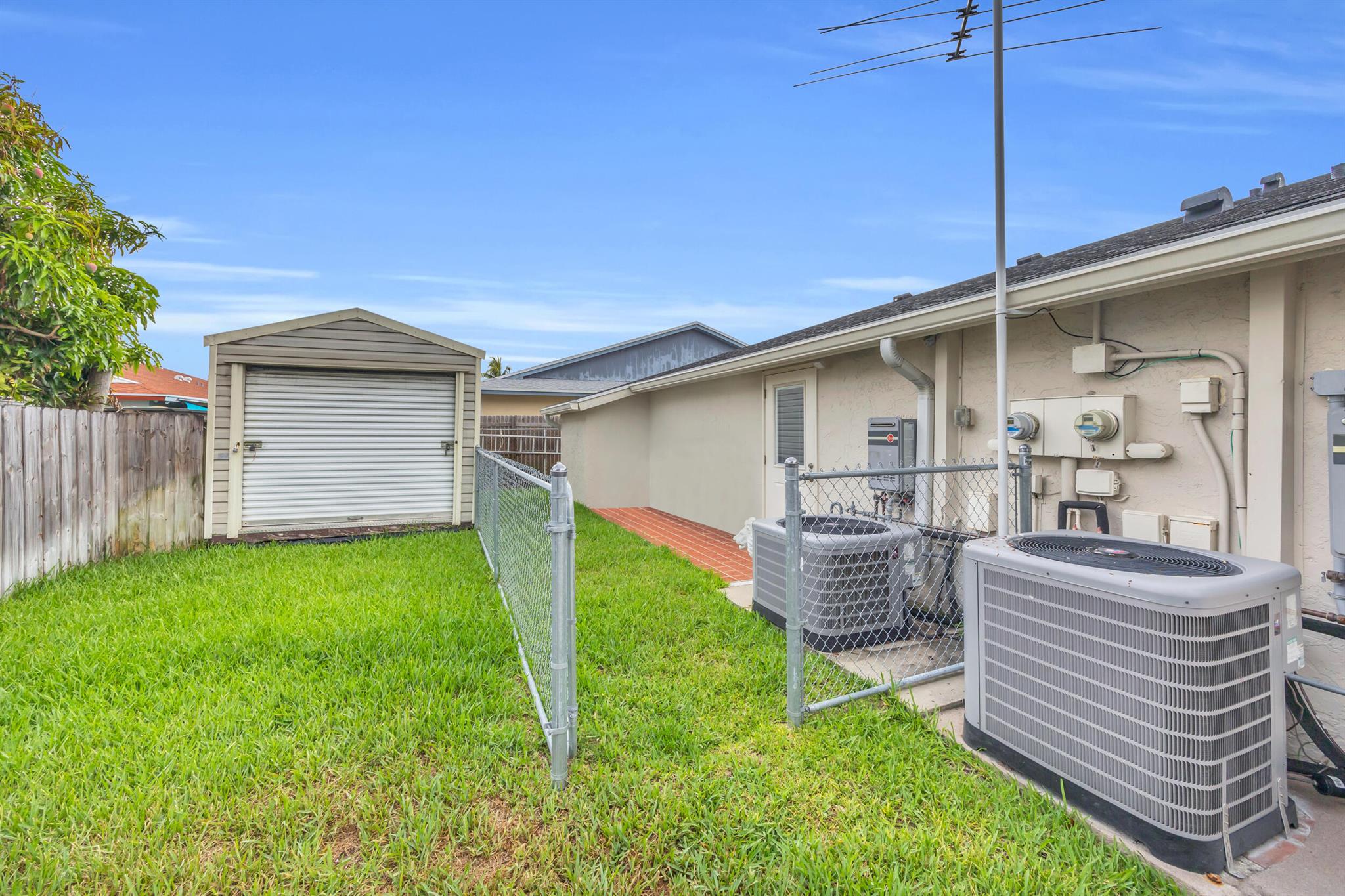 October Park - Residential Lease